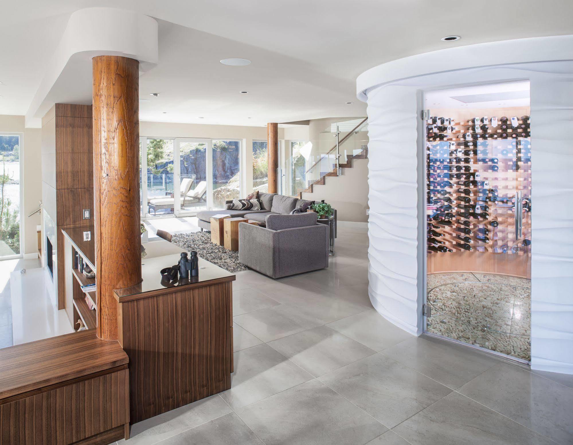 Pointhouse Suites On Sargeant Bay Halfmoon Bay Экстерьер фото